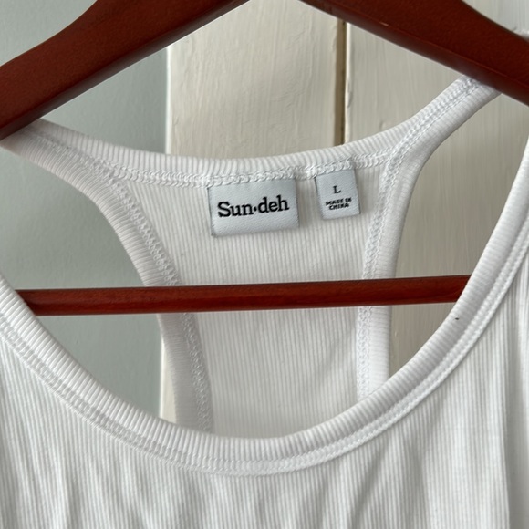 Aritzia Sunday Best White Skyfall Cropped Tank Racerback tank - Picture 3 of 4